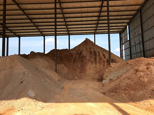 湖南省醴陵市馬戀耐火泥有限公司,湖南硅質耐火泥漿銷售,粘土質耐火泥漿銷售,熱風爐用耐酸噴涂料哪里好